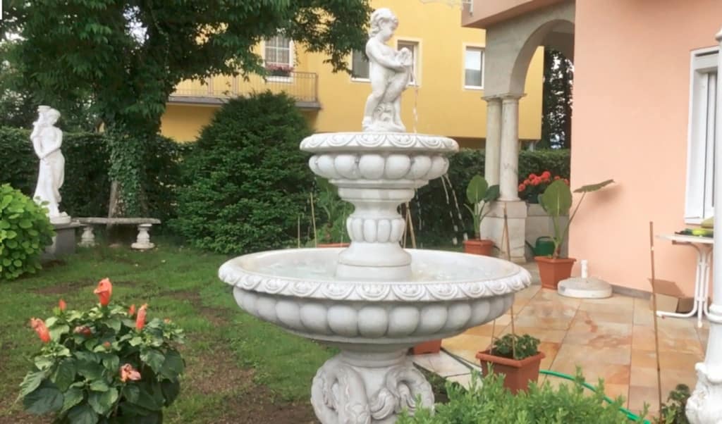 Springbrunnen mit Putte