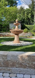 mediterraner Springbrunnen Evian