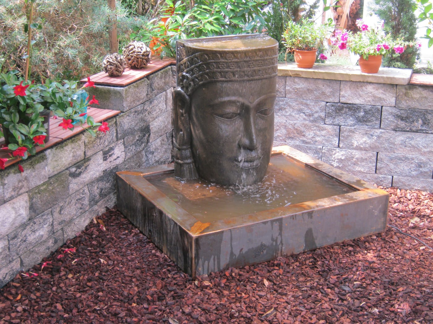 Khmer Kopf Wasserspiel Asiengarten WS0003