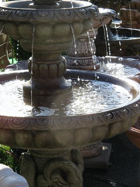 Brunnen mit Putte BR0025
