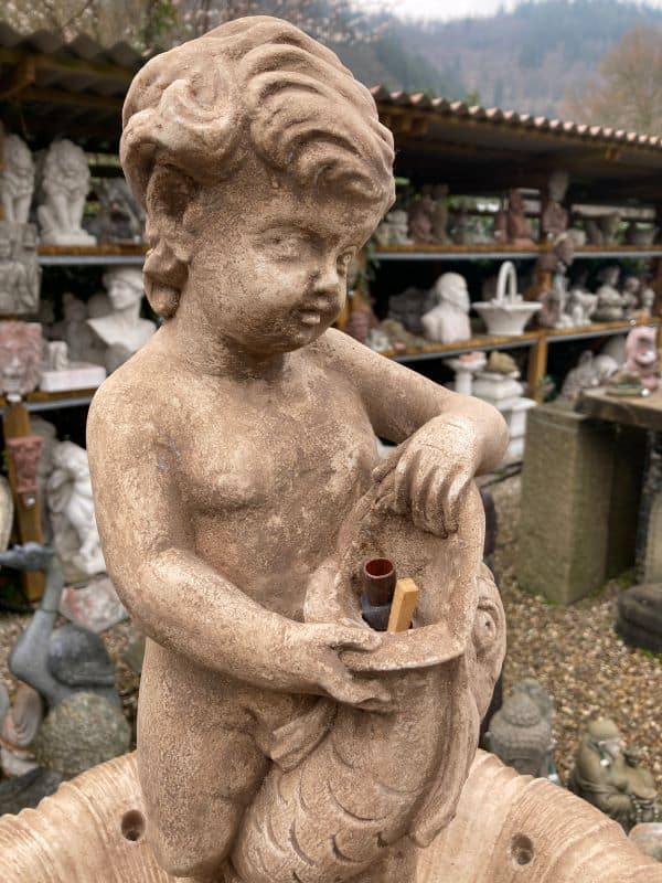Gartenbrunnen Salzburg Detail Putte
