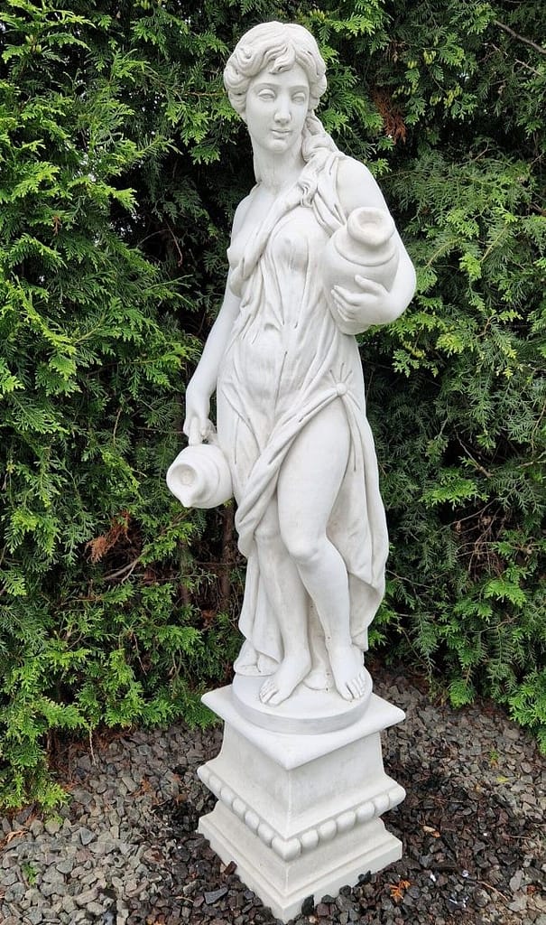 Gartenstatue Wasserträgerin