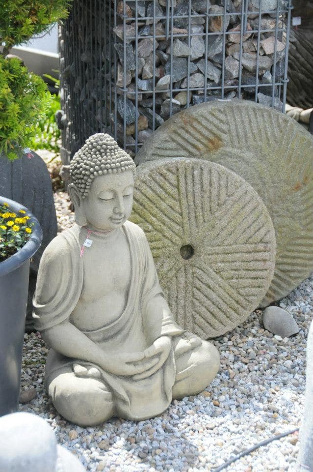 Steinobjekte aus Asien