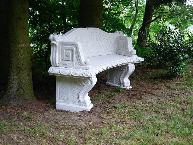 gartenbank aus Stein 0216