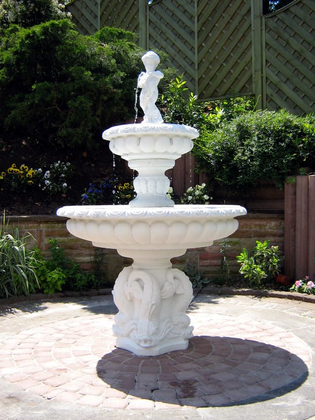 Springbrunnen weiß BR0025