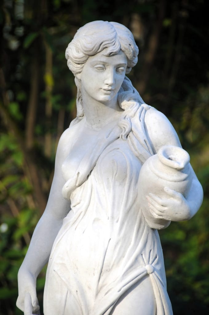 Statue Wasserträgerin Gartenfigur ST0703