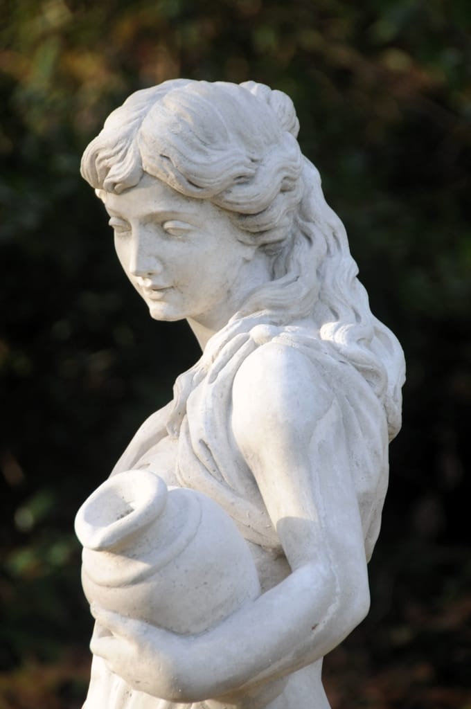 Statue Wasserträgerin Gartenfigur ST0703