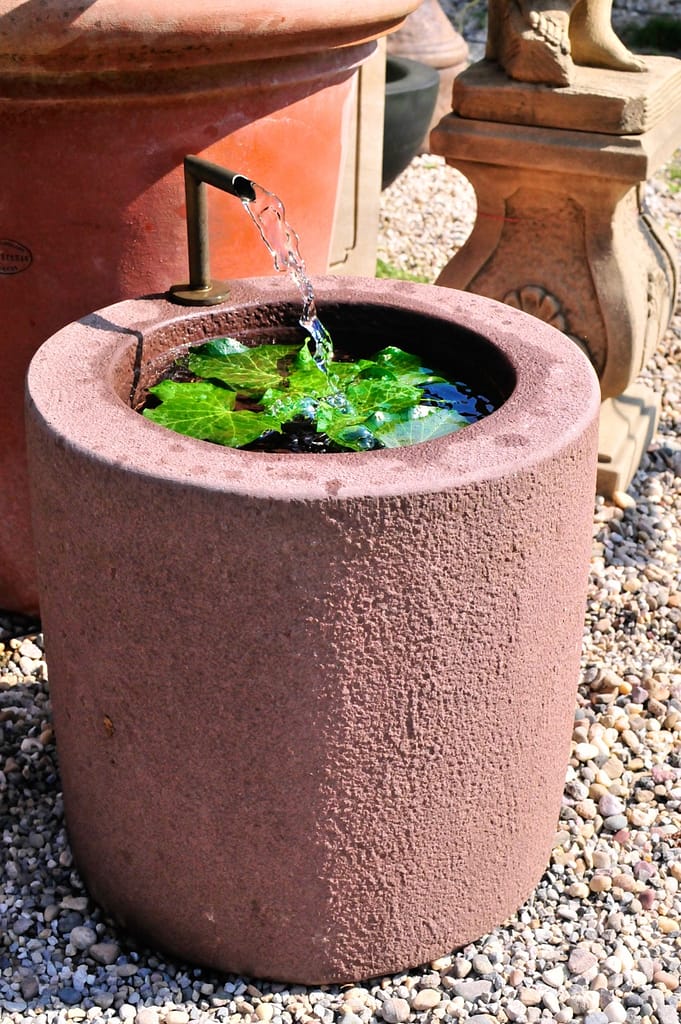 Trogbrunnen Sandstein Torcellino
