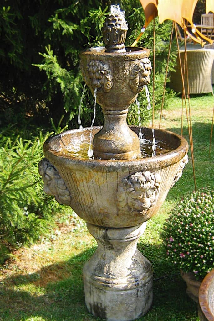 Brunnen mit 8 Löwenköpfen BR0020 Kundenfoto