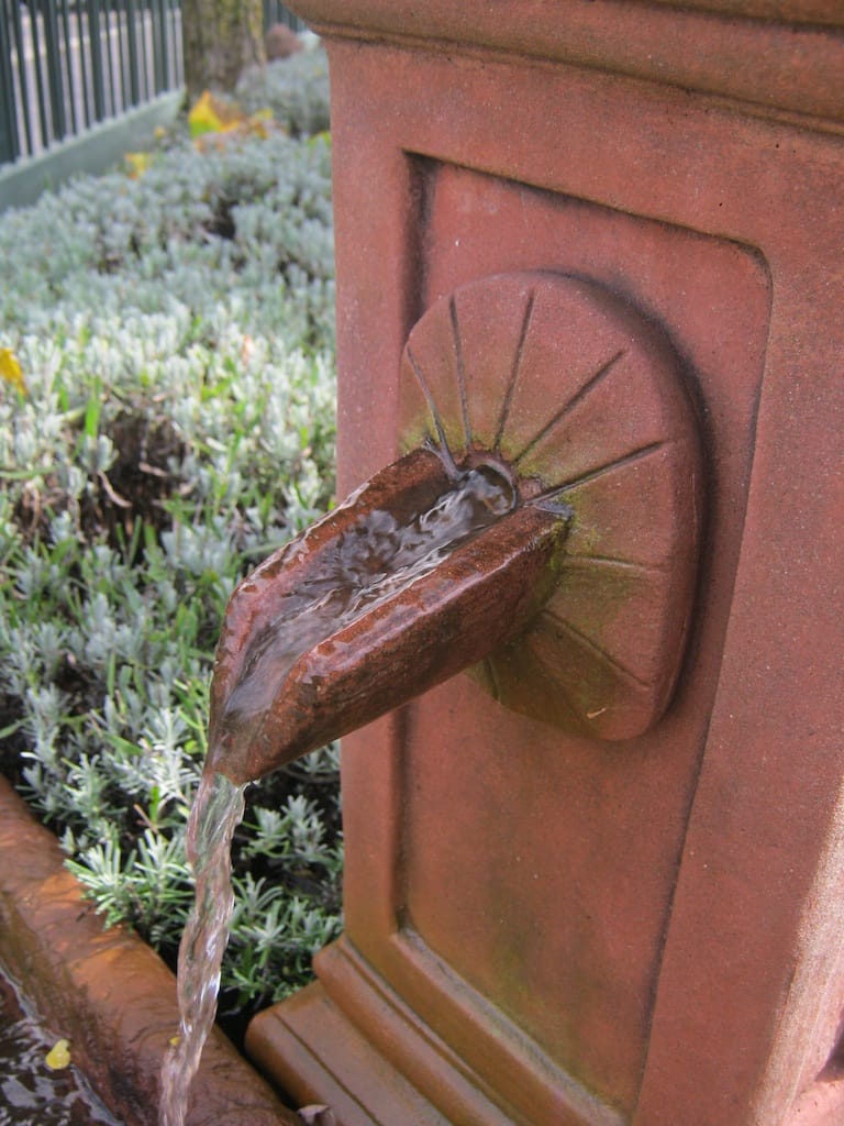 Dorfbrunnen Sandsteinguss BR0131