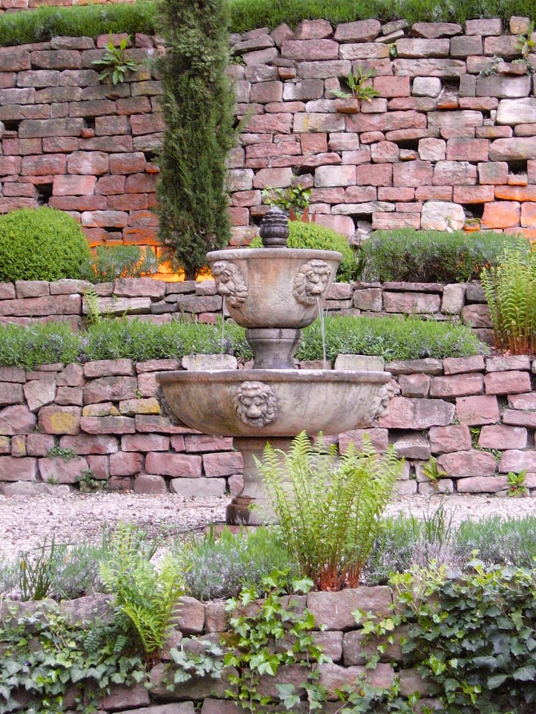 Gartenbrunnen Cinque Terre zweistufig Kundenauftrag