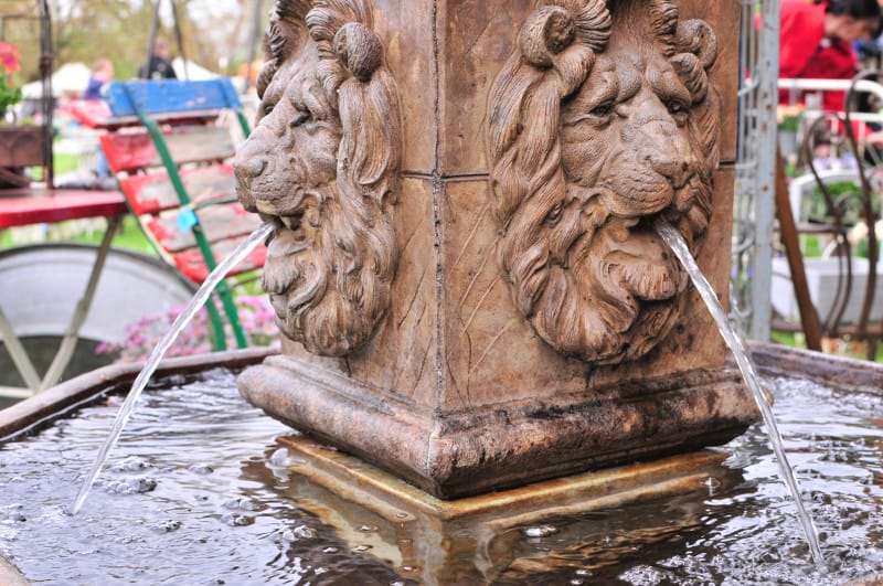 Springbrunnen Löwenbrunnen