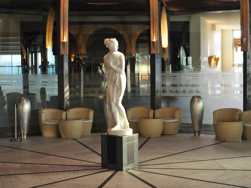 Steinstatue Venus Canova