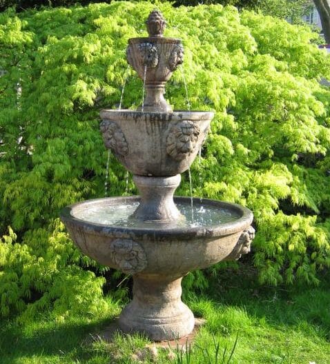 Brunnen mit Löwenköpfen BR10453