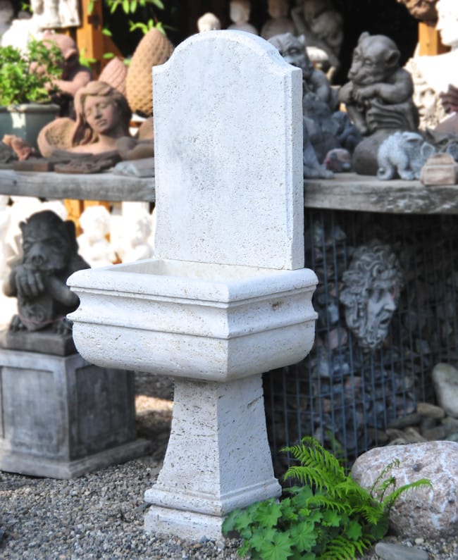 Natursteinbrunnen mit Sockel BR4560