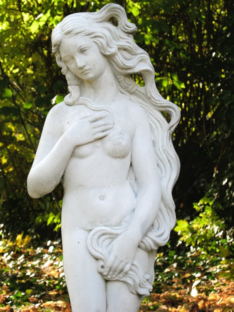 Steinstatue Venus Gartenfigur ST0341