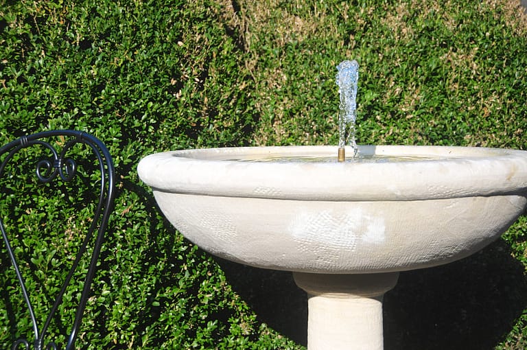 Gartenbrunnen Bellerive Natursteinbrunnen aus Sandstein Wenk