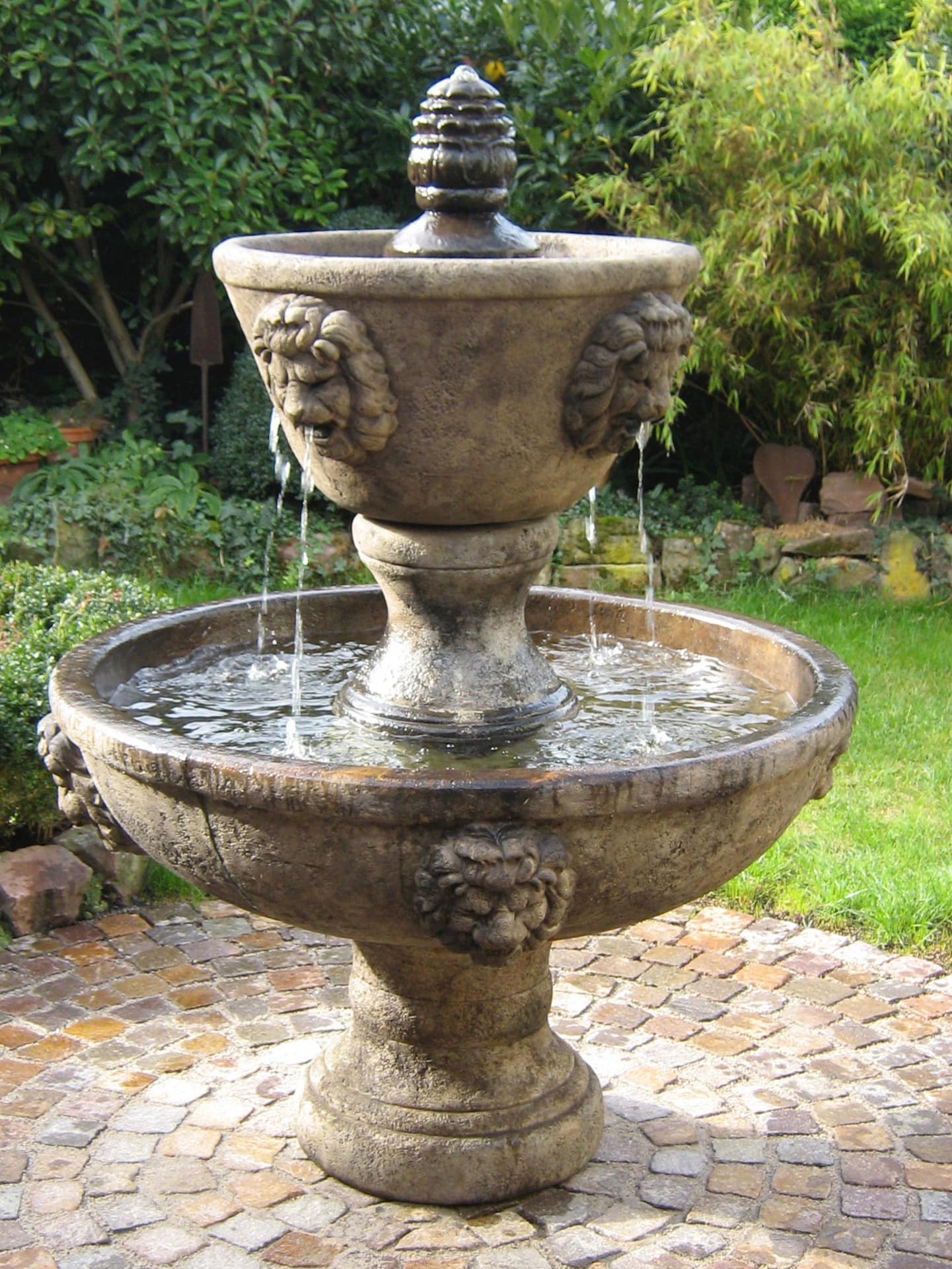 Cottage Garden Brunnen